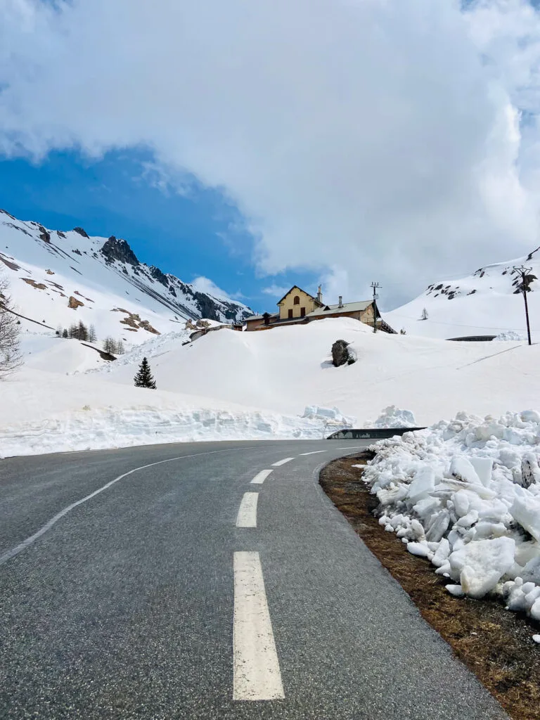 col-izoard-enneige