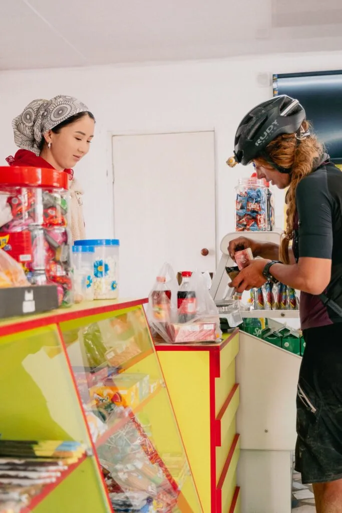 shopping-bickepacking