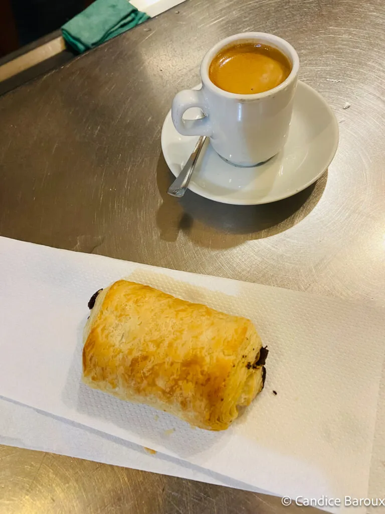 ravito-cafe-pain-chocolat