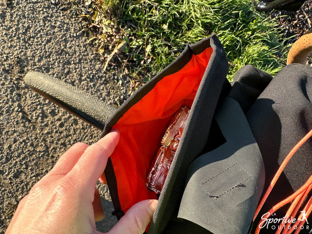 sacoche-guidon-restrap-poche-avant