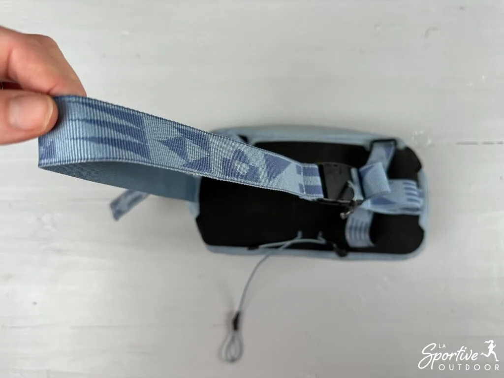 sangle-bandouliere-sacoche-guidon-rapha