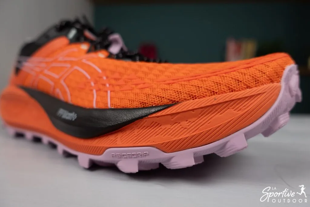 trabuco-13-asicsgrip