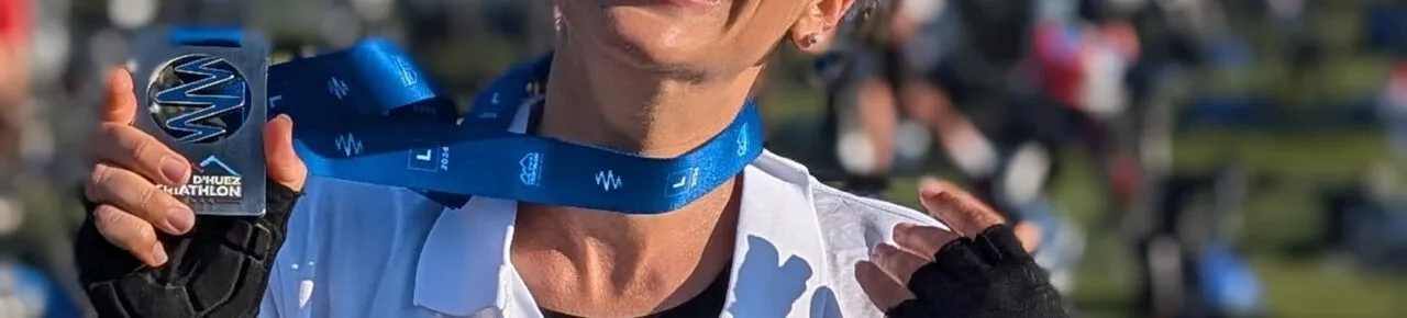 candice-finisher-triathlon-alpe-huez
