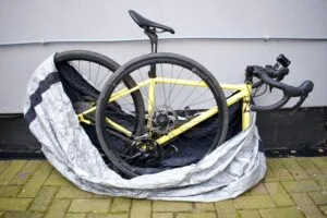 velo-sous-housse