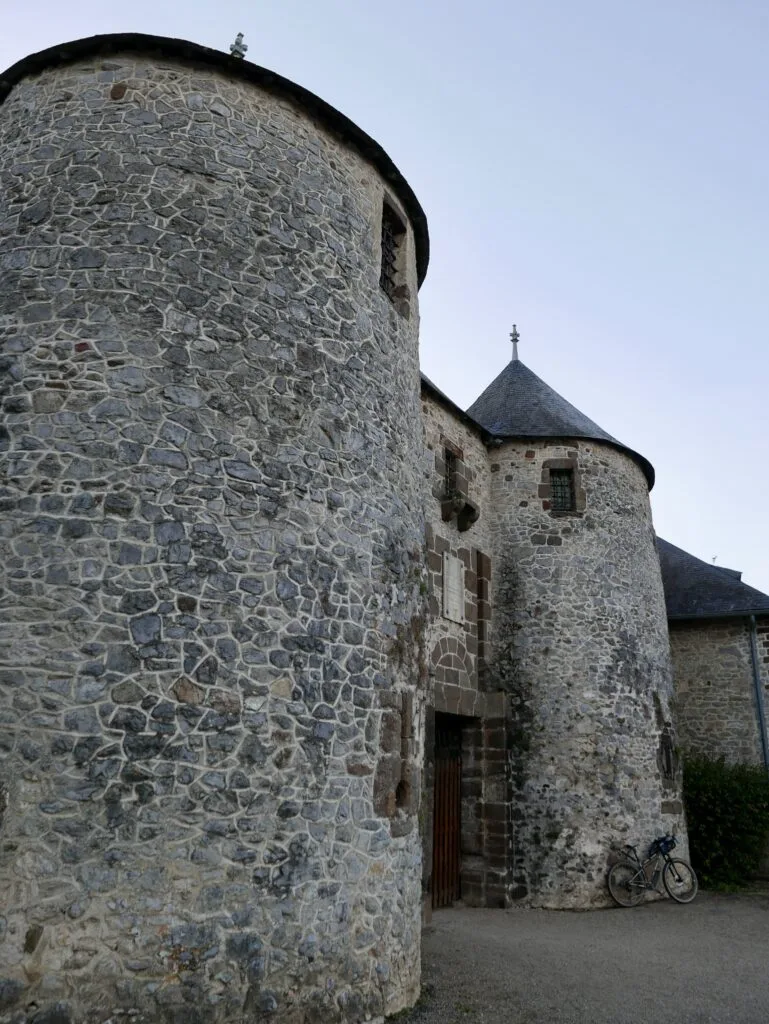 Fresnay-sur-sarthe-2