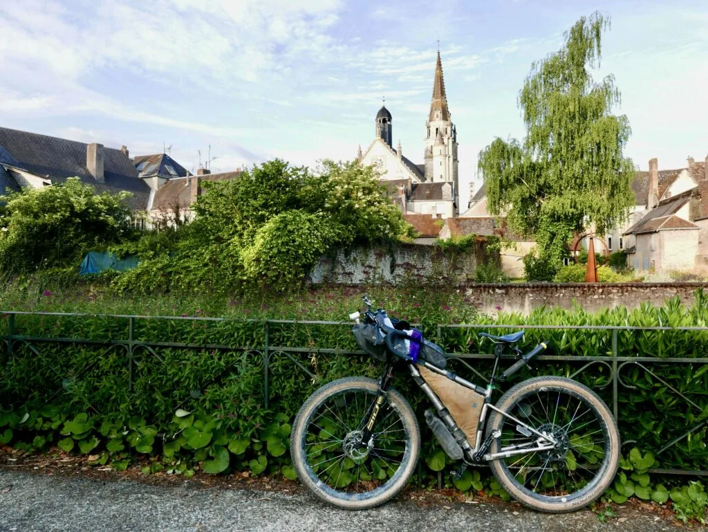 Saint-calais-quai-1