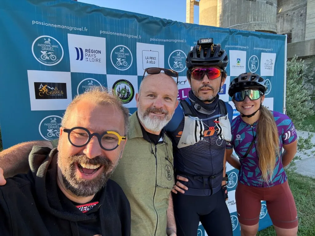 Selfie-with-organizers