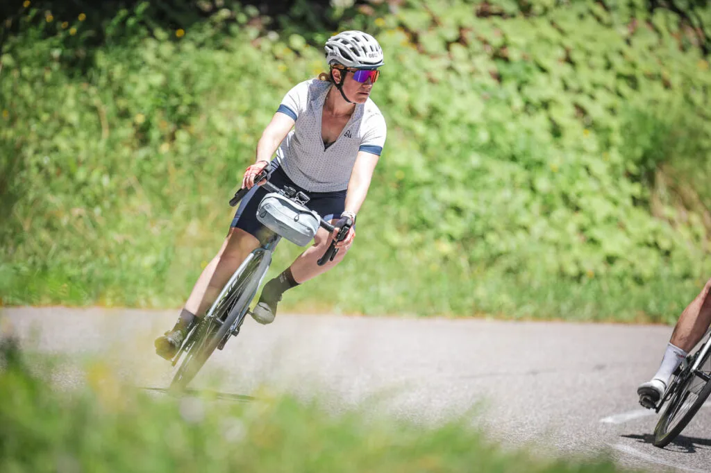 descente-velo-lunettes-julbo-intensity-spectron-hd-laurene
