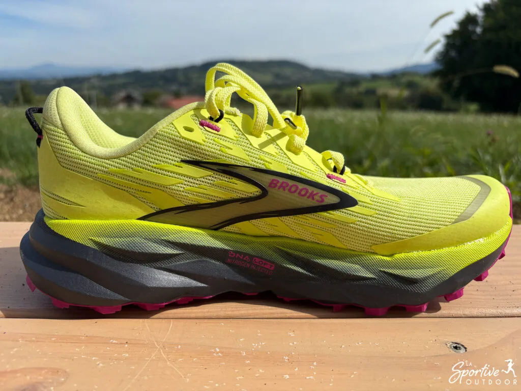 trail-shoe-cascadia-19