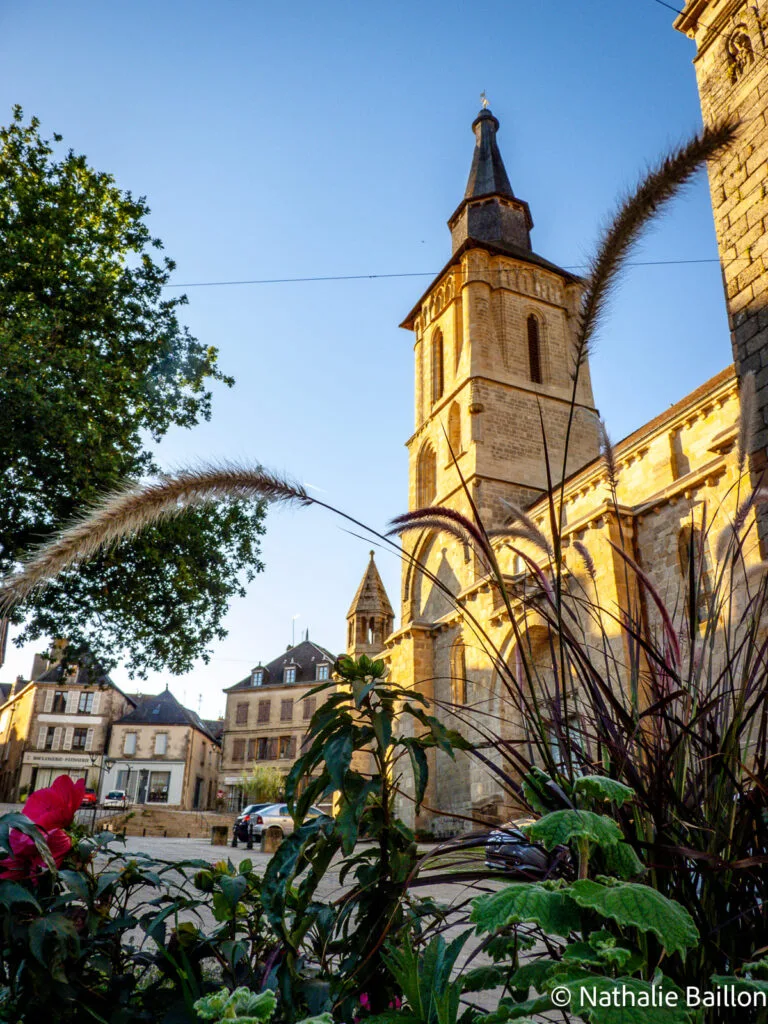 eglise-notre-dame-de-la-souterraine-vertical