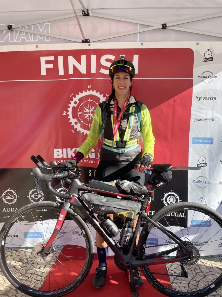 BikingMan Corse arrivée Genevieve Healey