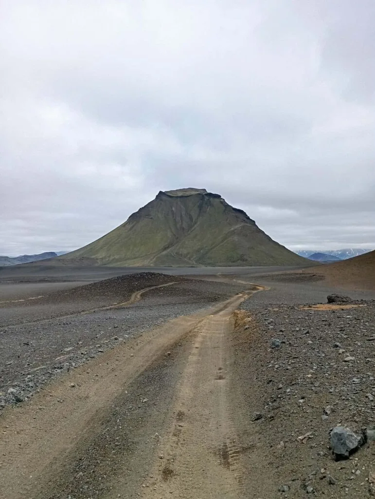 trek-laugavegur trail