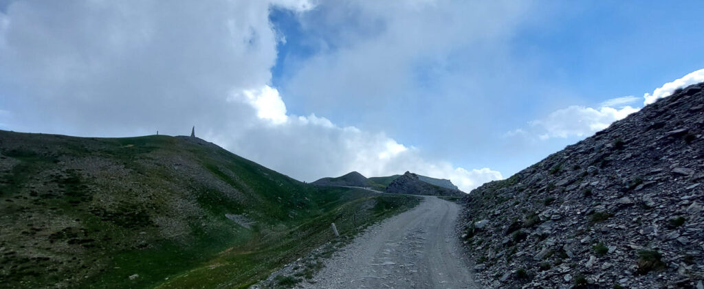 Milieu de la Strada dell Assietta en Italie