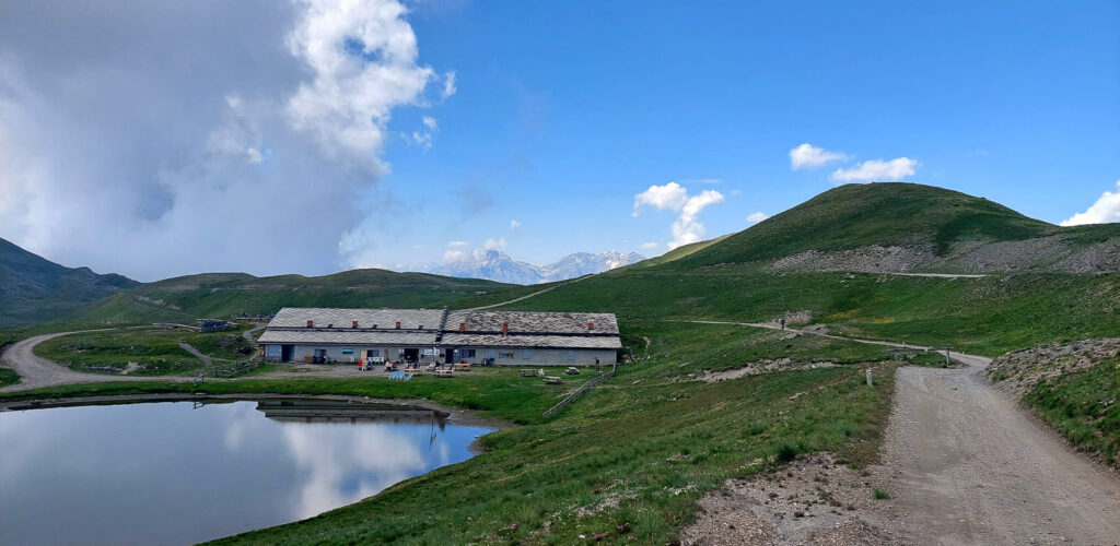 Rifugio assietta Jack Canali (refuge de montagne)