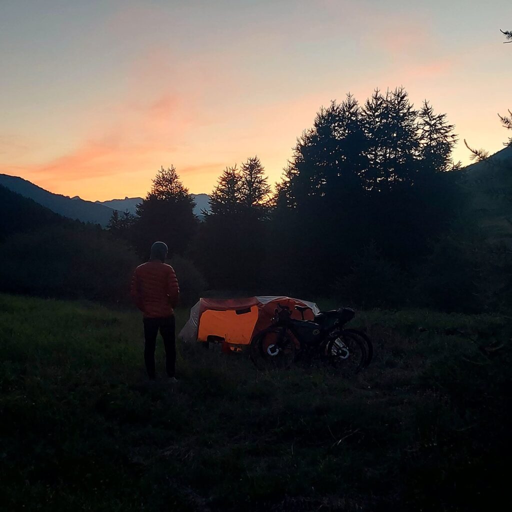 Coucher de soleil en bivouac à Molines-en-Queyras