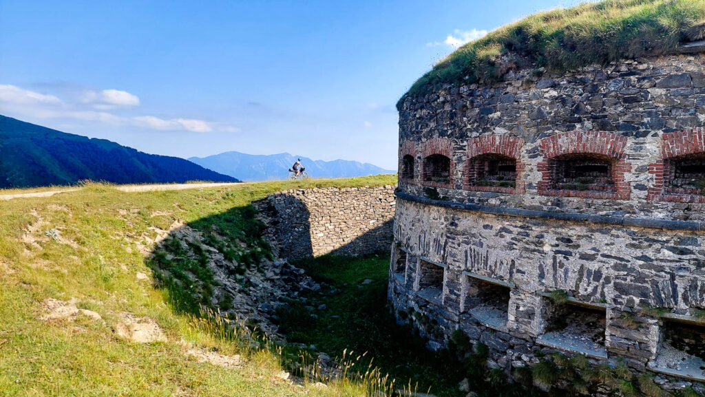 Fort du Col de Tende (fort central) au sud des Alpes en France