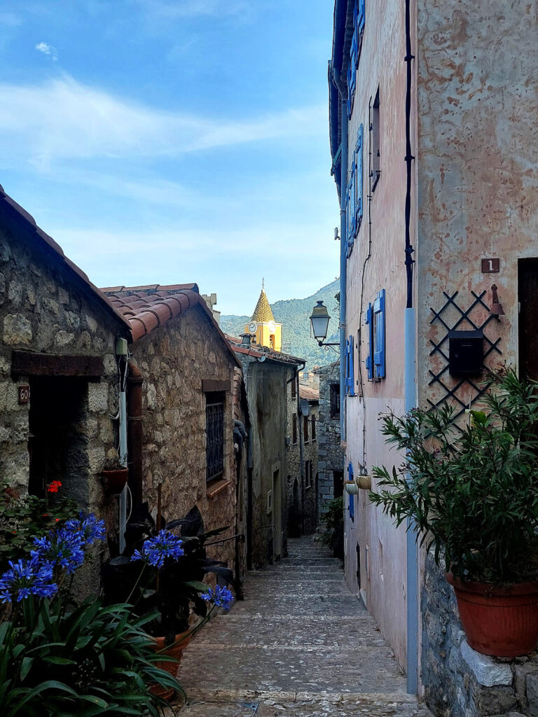 Village de saint-Agnès dans les Alpes maritimes (France)
