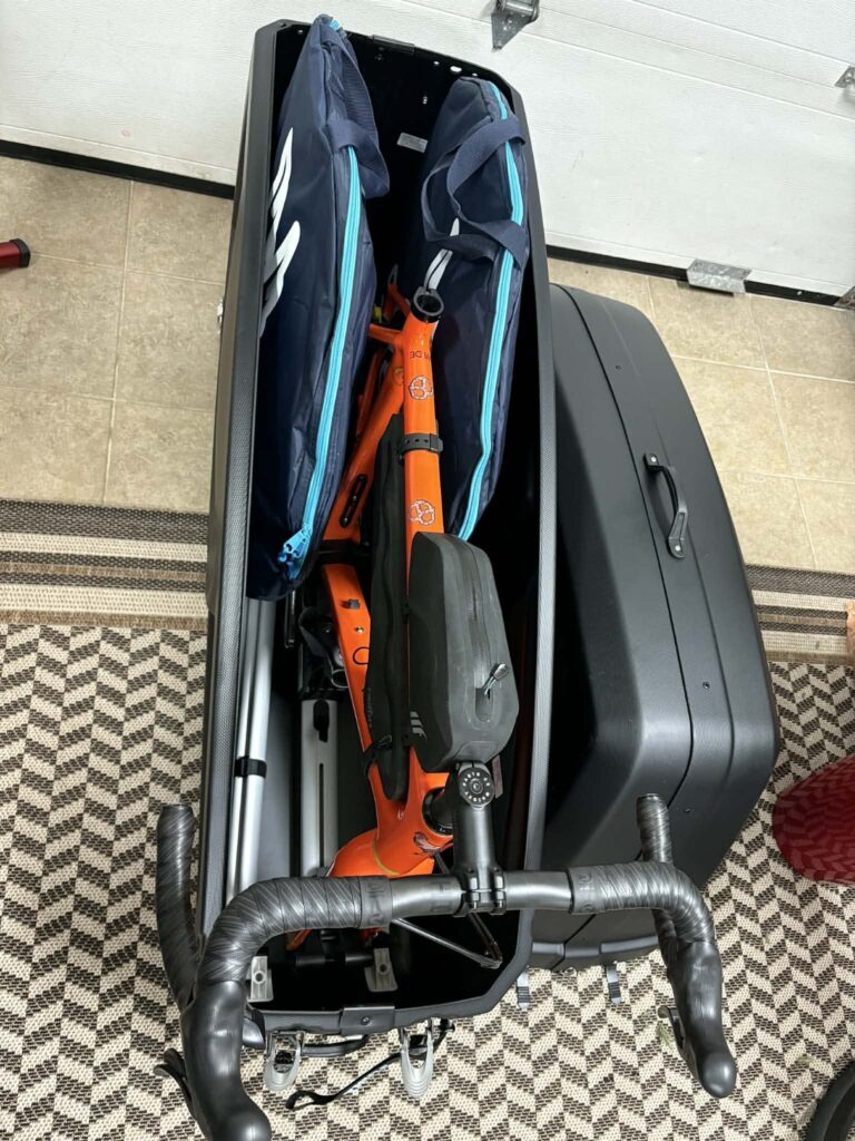 Boîte de transport pour vélo de type rigide